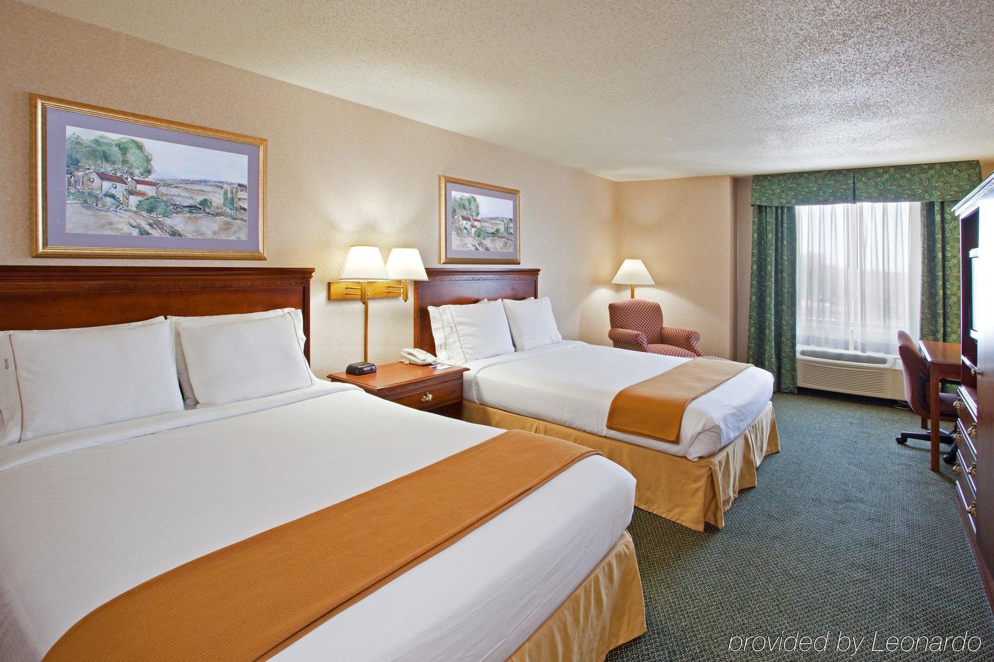 Holiday Inn Express And Suites Pittsburgh West Mifflin By Ihg Exterior foto